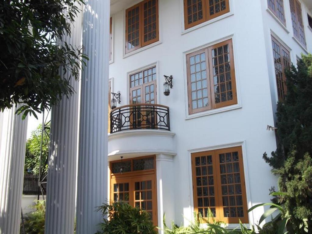 Classique Inn Yangon Exterior photo