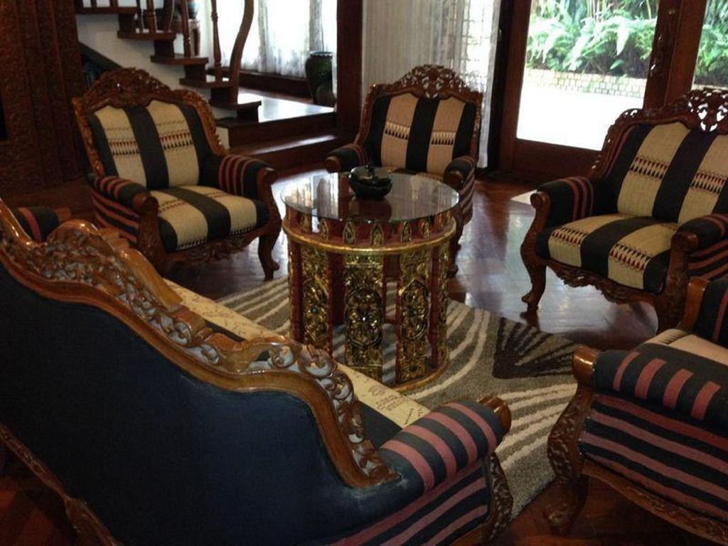 Classique Inn Yangon Exterior photo