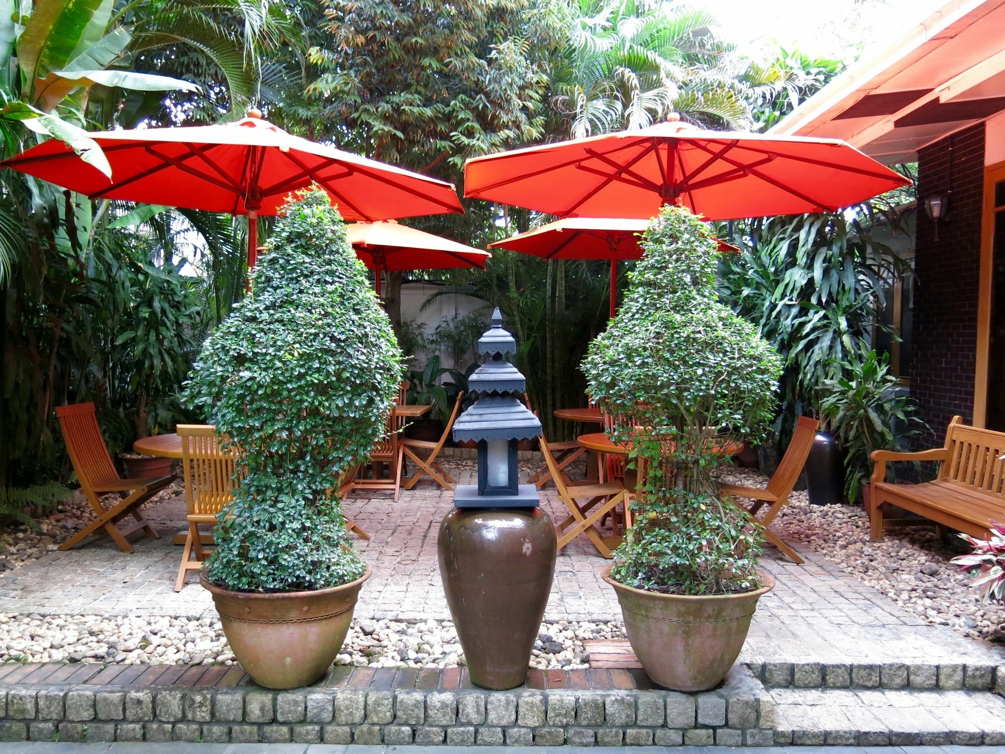 Classique Inn Yangon Exterior photo